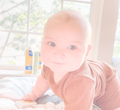 when do babies crawl - Mustela USA - 1