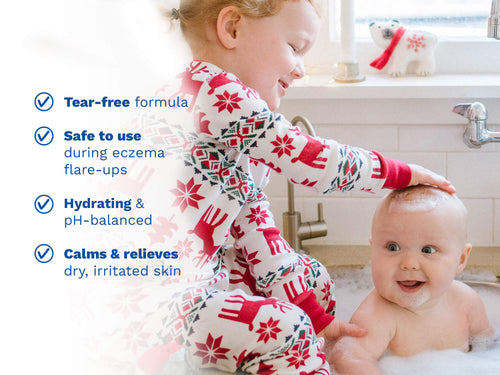 Siblings in a bubble bath with tear-free, eczema-safe formula benefits. - Mustela USA - 3
