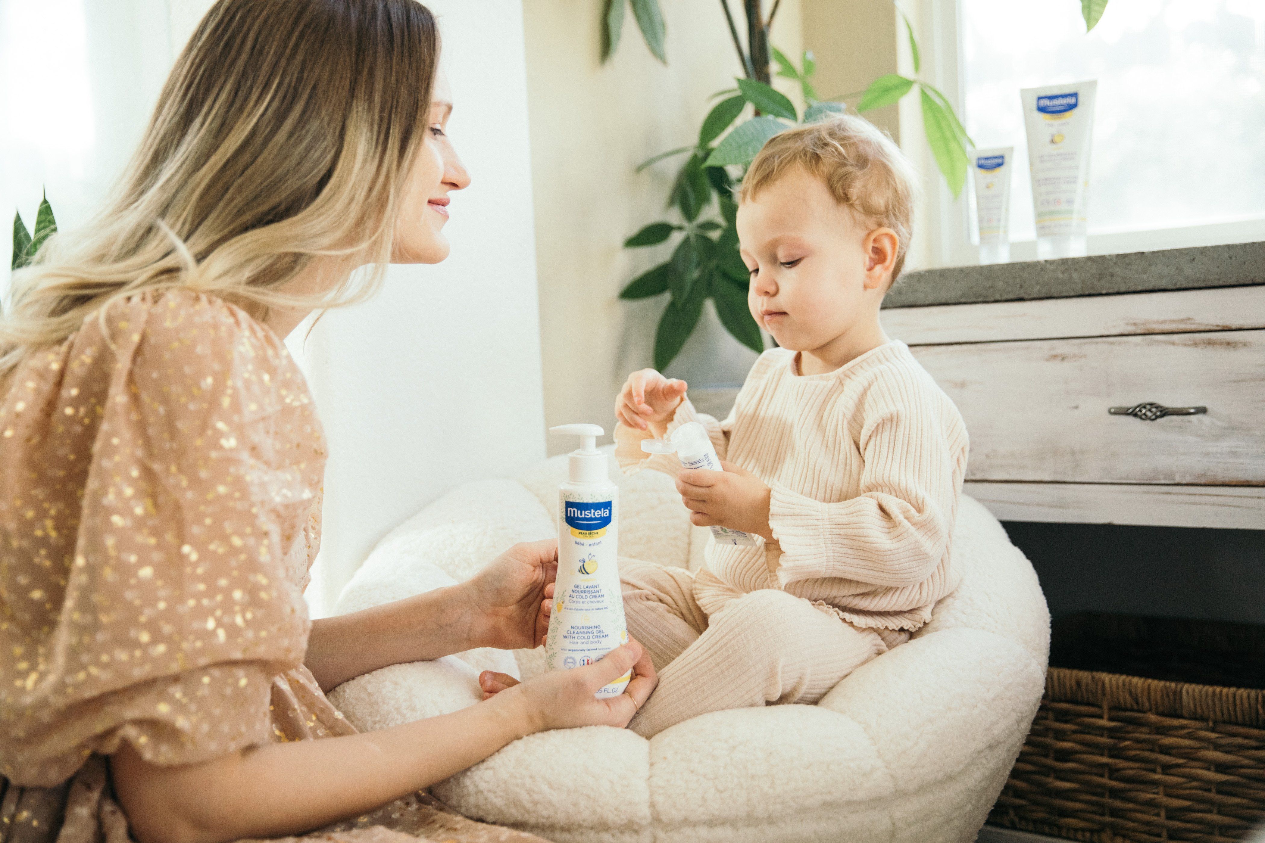 Mom and Baby Skincare Experts - Mustela USA